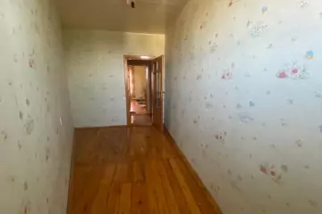Satılır Köhnə Tikili Bakıda
