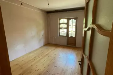 Satılır Köhnə Tikili Biləcəridə