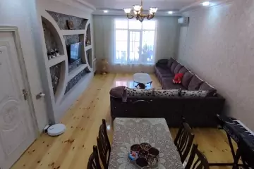 Satılır Həyət Evi Zabrat Qəsəbəsida