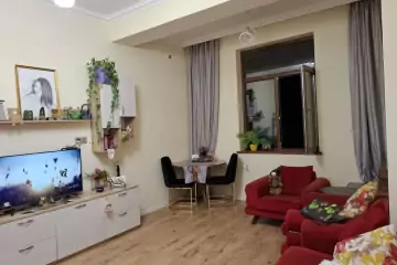 Satılır Yeni Tikili Gənclikdə