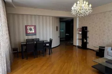 Satılır Yeni Tikili Elmler Akademiyasıda