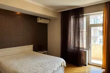 Satılır Yeni Tikili Elmler Akademiyasıda
