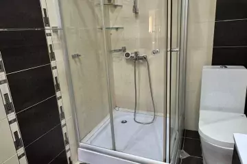 Satılır Yeni Tikili Elmler Akademiyasıda