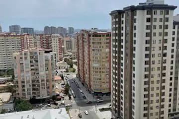 Satılır Yeni Tikili Ağ şəhər Kompleksində