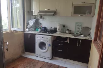 Satılır Köhnə Tikili Biləcəridə