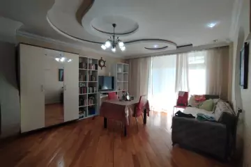 Satılır Yeni Tikili Bakıxanovda
