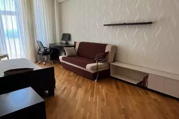 Satılır Yeni Tikili Elmler Akademiyasıda