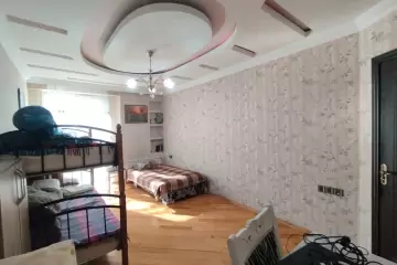 Satılır Yeni Tikili Bakıxanovda