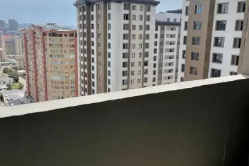 Satılır Yeni Tikili Ağ şəhər Kompleksində
