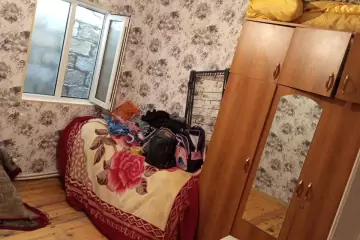 Satılır Həyət Evi Sabunçu Qəsəbəsida