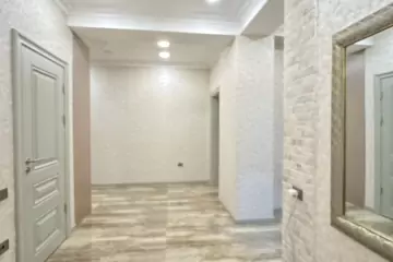 Satılır Yeni Tikili 4-cü Mikrorayonda
