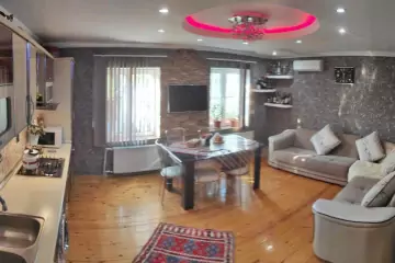 Satılır Köhnə Tikili Biləcəridə