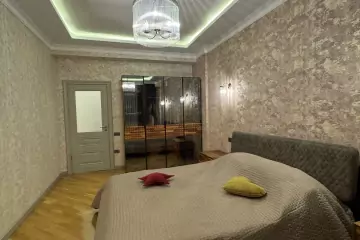 Satılır Yeni Tikili 4-cü Mikrorayonda