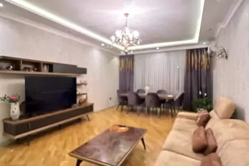 Satılır Yeni Tikili 4-cü Mikrorayonda