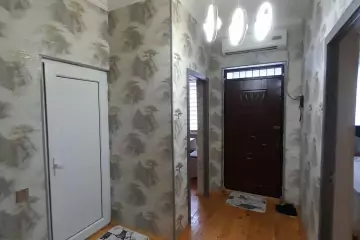 Satılır Həyət Evi Binədə