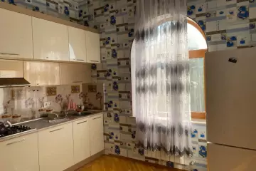 Satılır Həyət Evi Rəsulzadə Qəsəbəsində