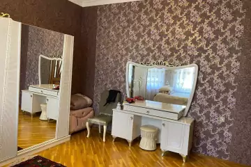 Satılır Həyət Evi Rəsulzadə Qəsəbəsində