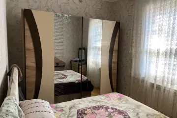 Satılır Həyət Evi Rəsulzadə Qəsəbəsində