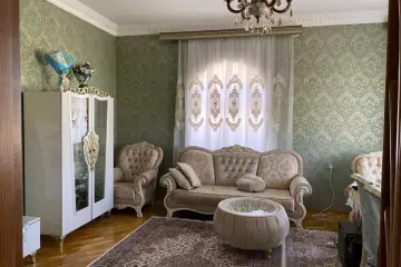 Satılır Həyət Evi Rəsulzadə Qəsəbəsində