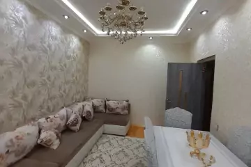 Satılır Həyət Evi Binədə