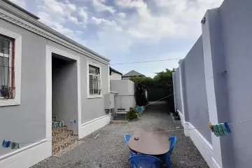 Satılır Həyət Evi Binədə