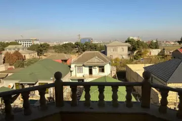 Satılır Həyət Evi Rəsulzadə Qəsəbəsində