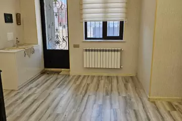 Satılır Həyət Evi Biləcəridə