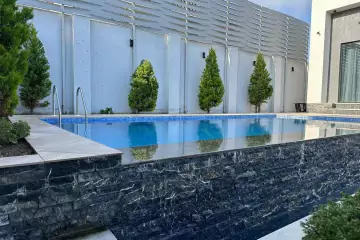 Satılır Bağ Evi şüvəlanda
