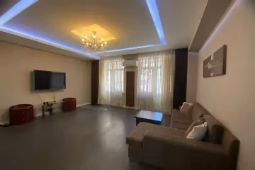 Satılır Yeni Tikili Nəsimi Bazarında 
