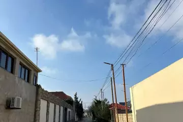 Satılır Bağ Evi şüvəlanda
