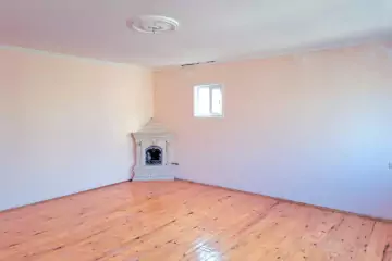 Satılır Həyət Evi Bakıxanovda