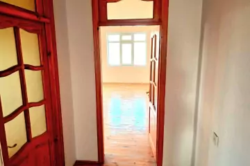 Satılır Həyət Evi Bakıxanovda