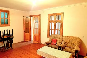 Satılır Həyət Evi Bakıxanovda