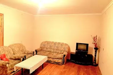 Satılır Həyət Evi Bakıxanovda