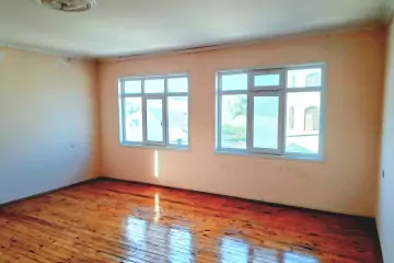 Satılır Həyət Evi Bakıxanovda