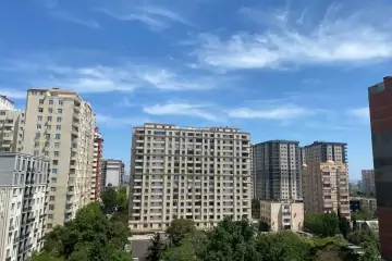 Satılır Yeni Tikili Nəsimi Bazarında