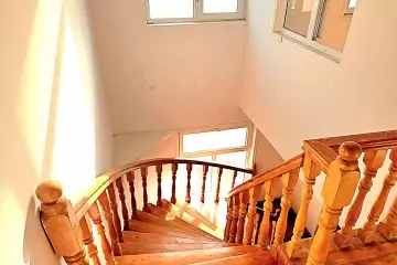 Satılır Həyət Evi Bakıxanovda