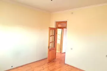 Satılır Həyət Evi Bakıxanovda