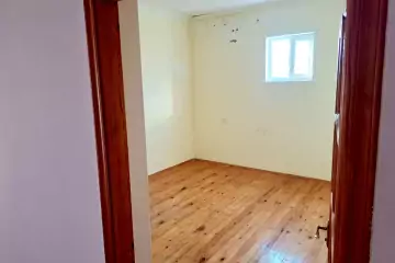 Satılır Həyət Evi Bakıxanovda