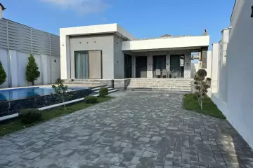 Satılır Bağ Evi şüvəlanda