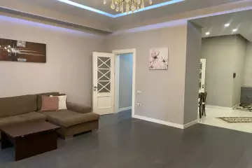 Satılır Yeni Tikili Nəsimi Bazarında