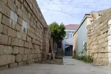 Satılır Həyət Evi Savalan Qəsəbəsida