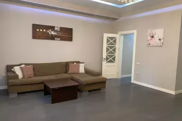 Satılır Yeni Tikili Nəsimi Bazarında