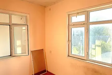 Satılır Həyət Evi Bakıxanovda