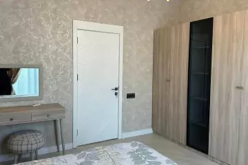 Satılır Bağ Evi şüvəlanda