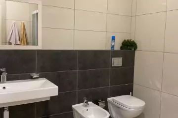 Satılır Yeni Tikili Nəsimi Bazarında