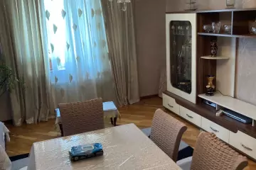 Satılır Köhnə Tikili Suraxanıda