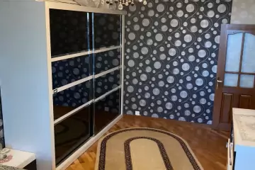 Satılır Köhnə Tikili Suraxanıda