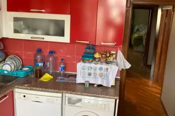 Satılır Köhnə Tikili Suraxanıda