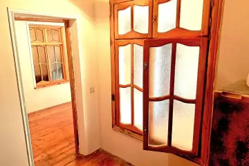 Satılır Həyət Evi Bakıxanovda